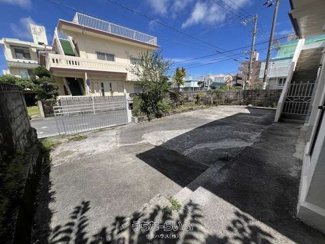Kiyuna House 3LDK Rental in Chatan, Okinawa - Thumbnail 2