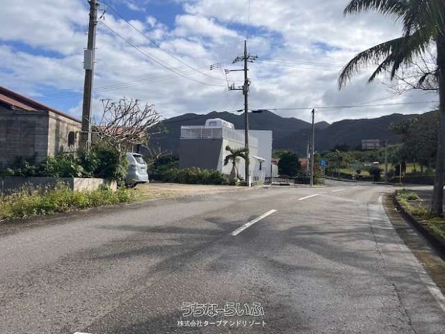 130 Tsubo Land for Sale in Kabira, Ishigaki with Ocean Views - Thumbnail 4