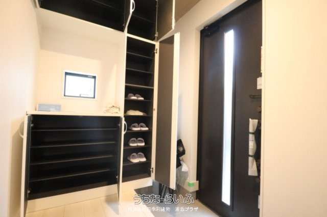 New 4LDK Wooden House for Sale in Uruma City, Okinawa - Thumbnail 4