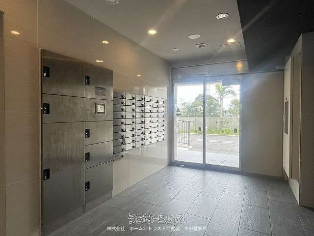 ActValore 206: 2LDK Apartment for Rent in Okinawa City - Thumbnail 4