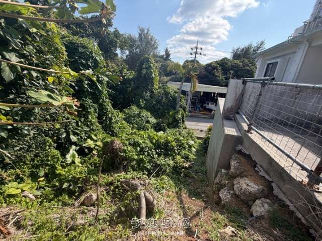 517 m² Land for Sale in Onna Village, Okinawa Resort Area - Thumbnail 2
