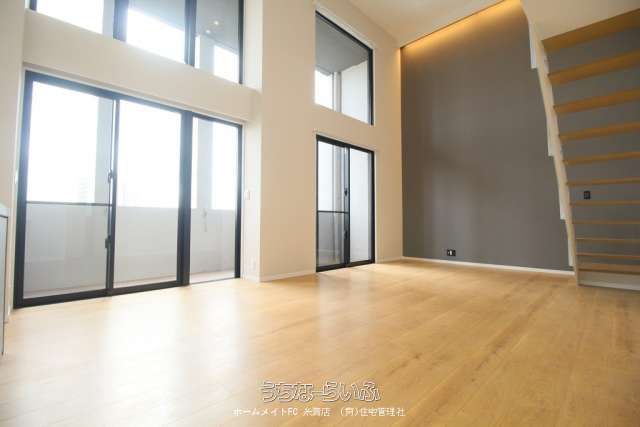 Luxury Maisonette 4LDK Apartment for Rent in Naha, Okinawa - Thumbnail 4