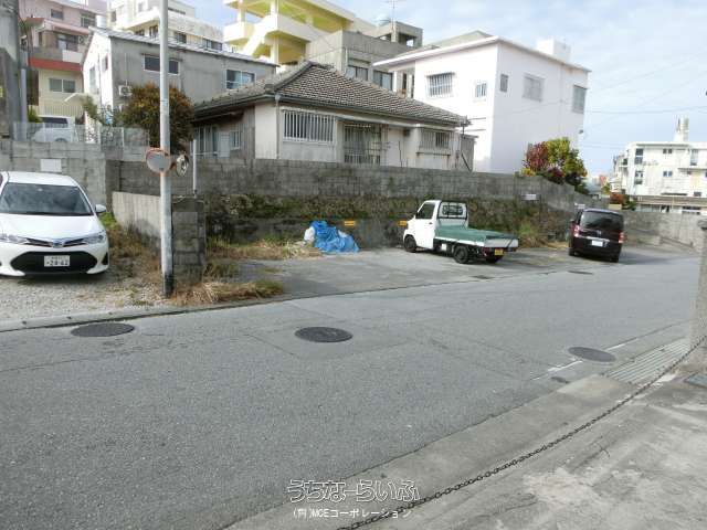 Land for Custom RC House in Naha City, Okinawa - 76m² - Thumbnail 3