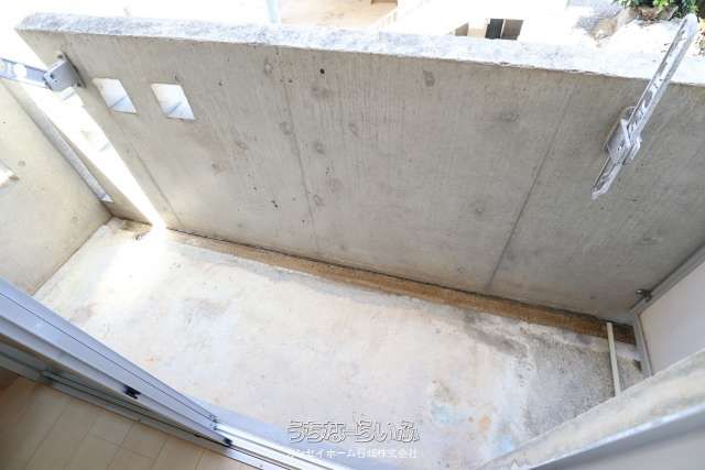 Pet-Friendly 1K Apartment for Rent in Ishigaki City, Okinawa - Thumbnail 2