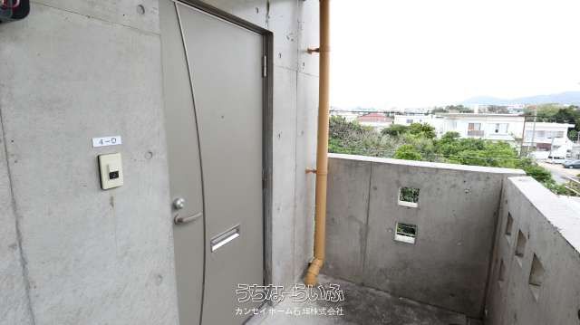 Pet-Friendly 1K Apartment for Rent in Ishigaki City, Okinawa - Thumbnail 4
