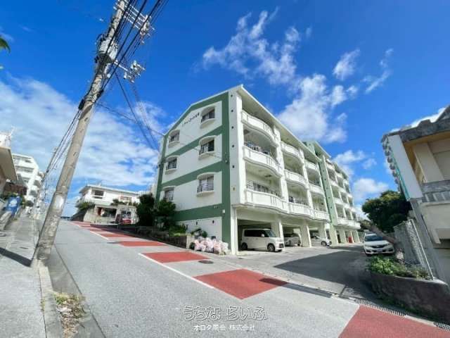 City Court Taira Apartment Building for Sale in Urasoe, Okinawa - Thumbnail 2