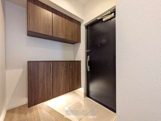 3LDK Corner Apartment with Dual Balconies for Sale in Naha - Thumbnail 2