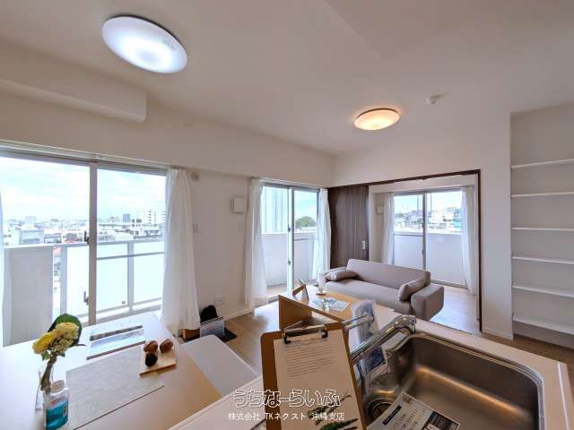 3LDK Corner Apartment with Dual Balconies for Sale in Naha - Thumbnail 4