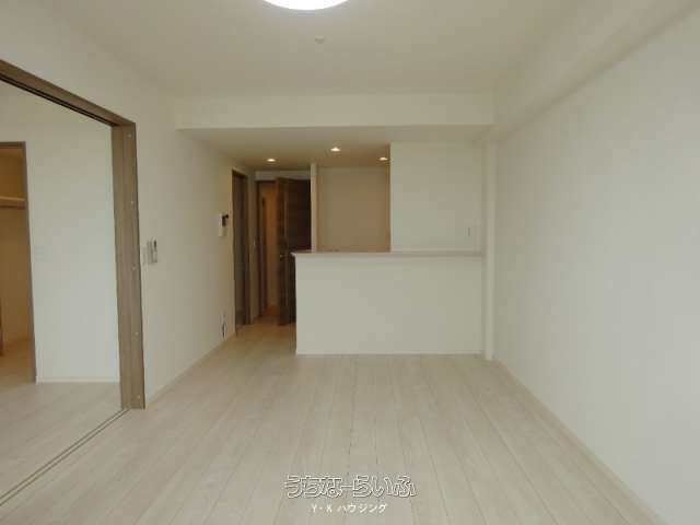 1LDK Apartment in ACT VALORE, Okinawa City with Auto-Lock & Free Wi-Fi - Thumbnail 4