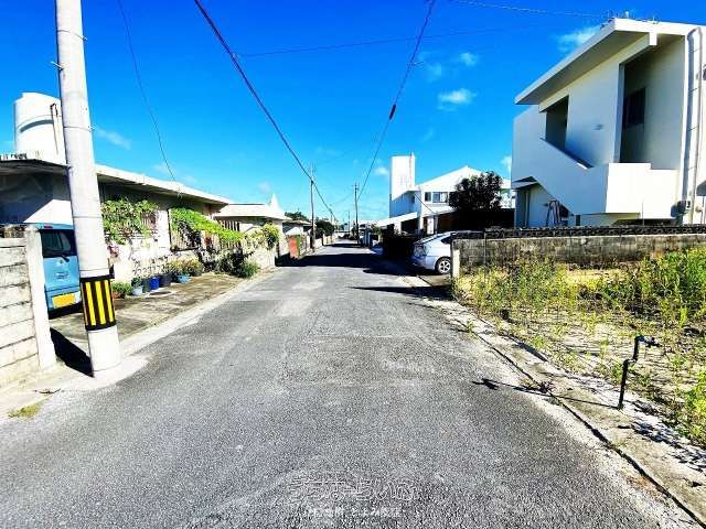 Land for Sale in Yaese Town, Okinawa - Tomoyose Heights - Thumbnail 3
