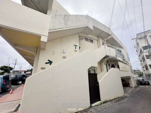 Mixed-Use Investment Property for Sale in Okinawa City - Thumbnail 4