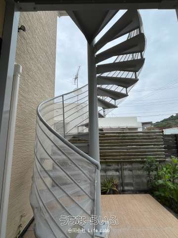 Oceanfront 4SLDK House for Sale in Uruma, Okinawa - Thumbnail 2