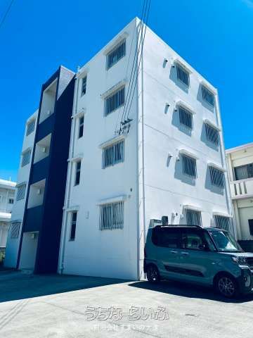 8-Unit Apartment Building for Sale in Uruma City, Okinawa - Thumbnail 3