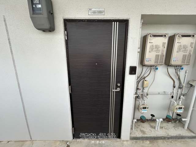 Monthly 1K Apartment in Okinawa City - Claire Court Chibana - Thumbnail 3