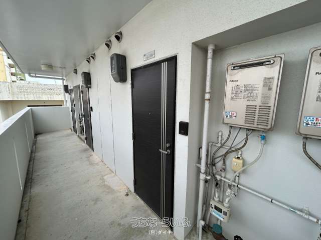 Monthly 1K Apartment in Okinawa City - Claire Court Chibana - Thumbnail 2