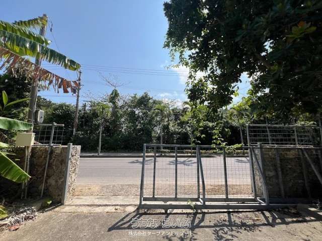 300 Tsubo Land for Sale on Kannon-dō Street, Ishigaki Island - Thumbnail 2