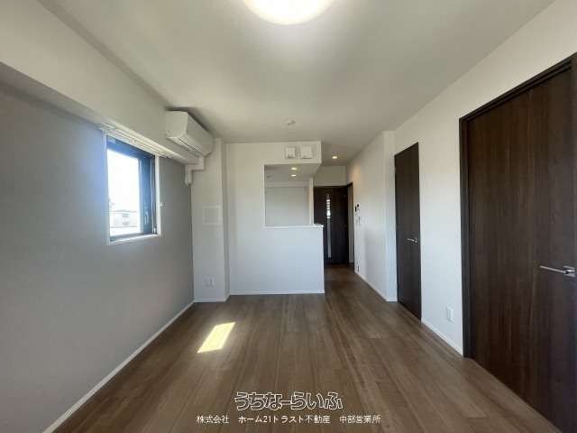 Bellemer 202: 2LDK Apartment for Rent in Ginowan, Okinawa - Thumbnail 3