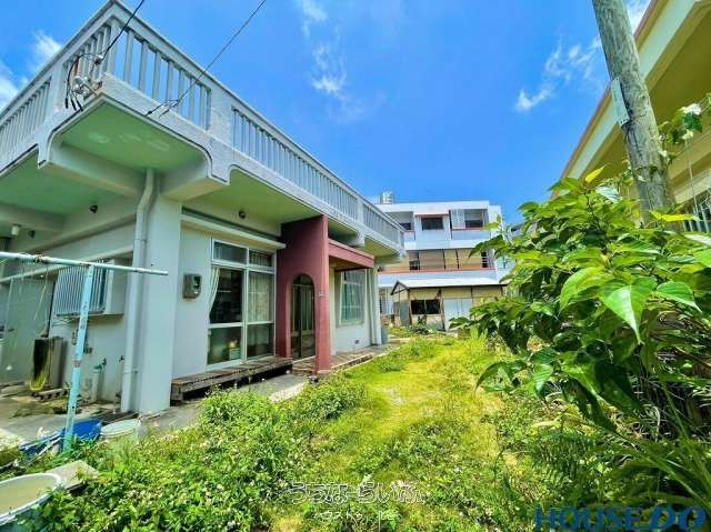 Land for Sale in Ginowan, Okinawa with Demolition Potential - Thumbnail 3