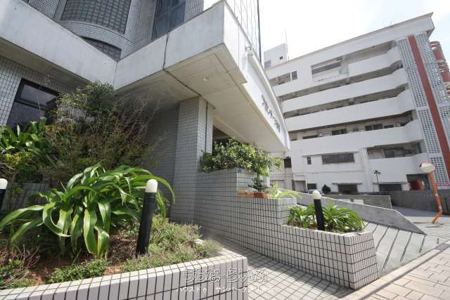 Ocean View High-Rise Office for Sale in Urasoe, Okinawa - Thumbnail 4
