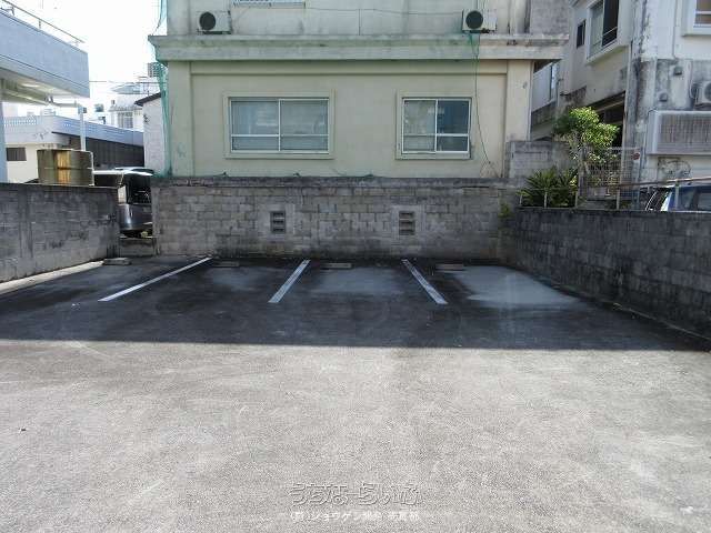 188.49 sqm Residential Land for Sale in Ginowan, Okinawa - Thumbnail 3