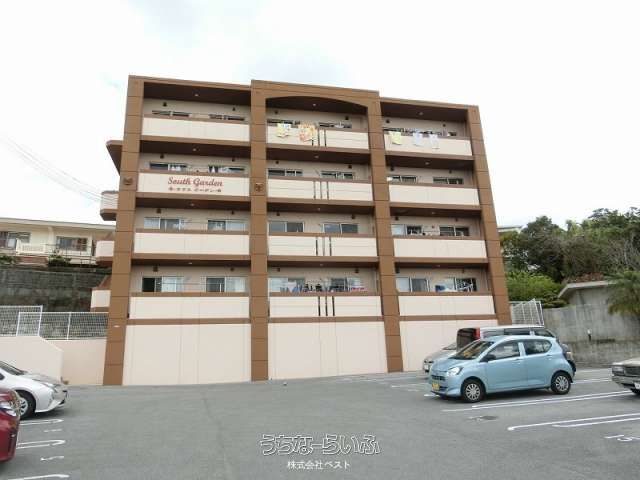 South Garden 303: 2LDK Apartment for Rent in Kin, Okinawa - Thumbnail 2