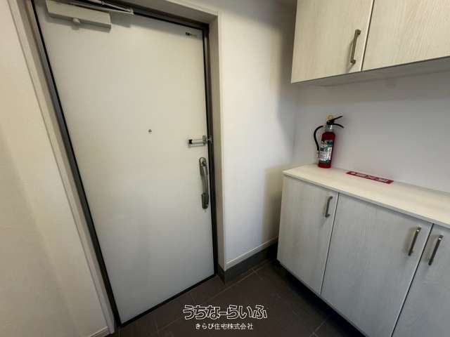 New 3LDK Apartment for Rent in Naha, Okinawa with Auto-Lock - Thumbnail 3