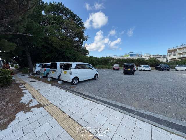 283m² Flat Land for Sale in Uchima, Urasoe, Okinawa - Thumbnail 2