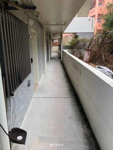 Sun Oasis Apartment Building for Sale in Haebaru, Okinawa - Thumbnail 4