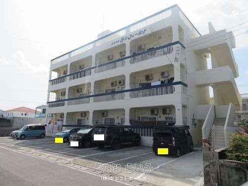 12-Unit Apartment Building for Sale in Uruma City, Okinawa - Thumbnail 2