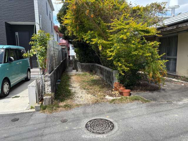 7DK Single-Story House for Sale in Ginowan City, Okinawa - Thumbnail 3