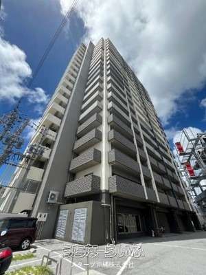 3LDK Apartment for Sale in Presence Loge Makiminato Reve Tower, Urasoe - Image 1