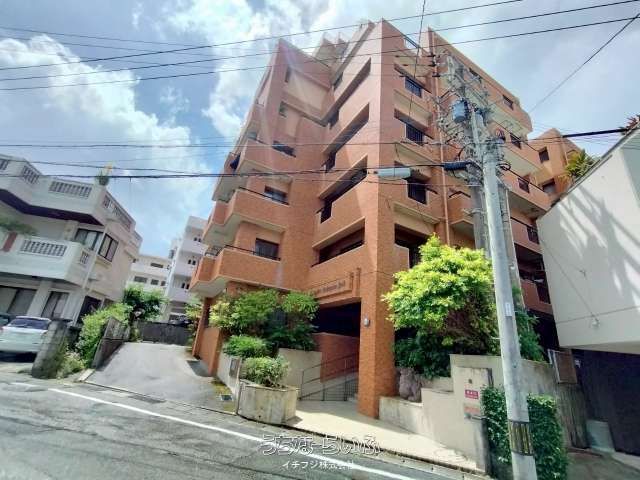 2LDK Apartment for Sale in Naha City, Okinawa - Lions Mansion - Thumbnail 2