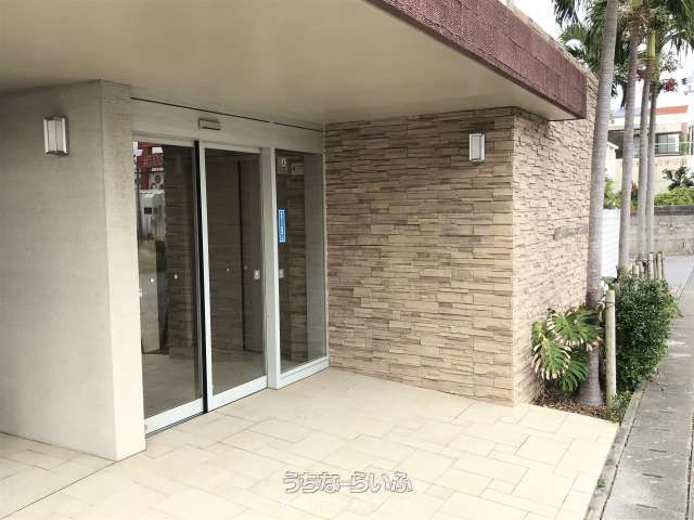 Wise Mark Grande Chatan 2LDK Apartment for Sale Near Araha Beach - Thumbnail 2