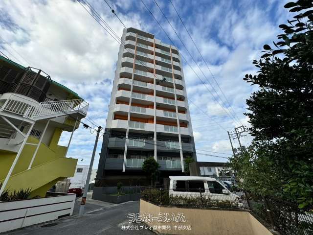 Rent 3LDK Apartment in Naha Oroku, Okinawa - Renaissance Oroku - Thumbnail 2