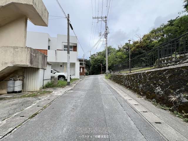 Land for Sale with Shuri Castle View in Naha, Okinawa - Image 1