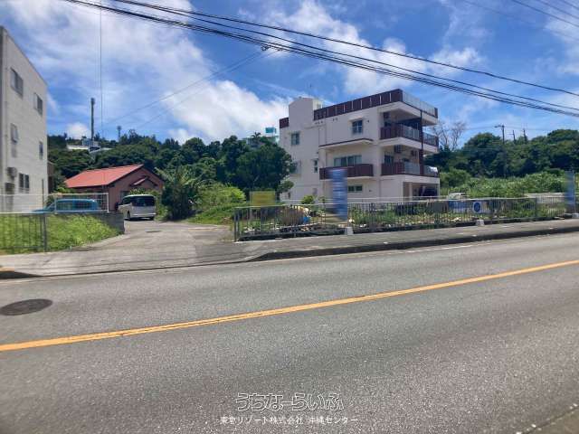 Land for Sale on Onna Sunset Drive, Okinawa with Beach Access - Thumbnail 3