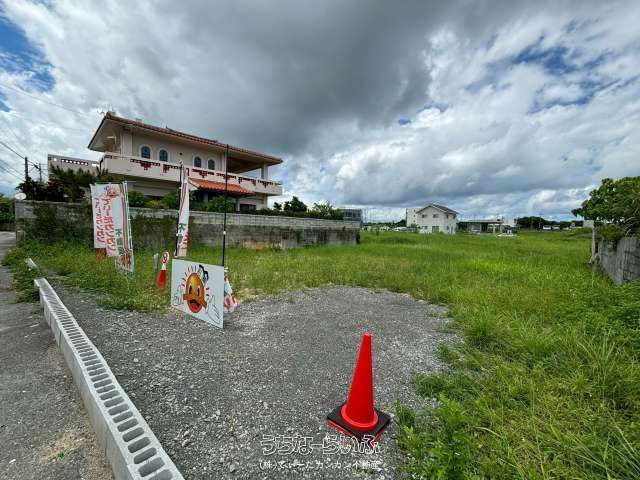 Land for Sale in Uruma City, Okinawa - 2603.8 sqm Plot - Thumbnail 3