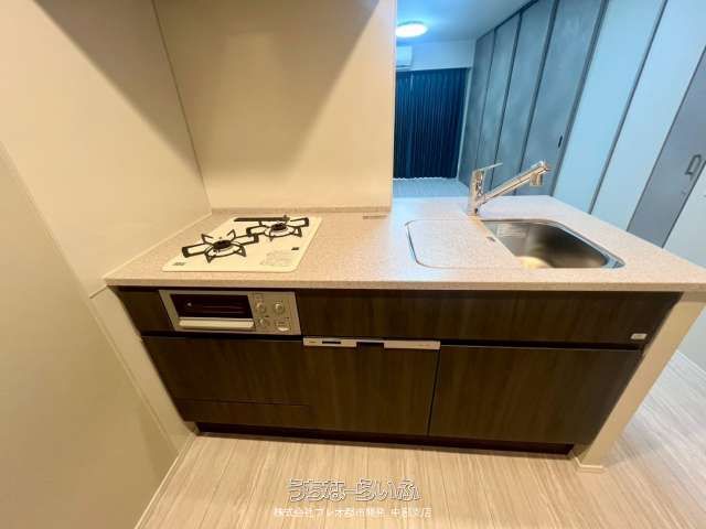 Modern 1LDK Apartment for Rent in Naha's Tsuboya District, Okinawa - Thumbnail 4