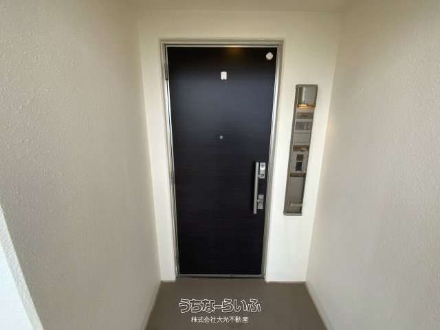 3LDK Apartment for Rent in Ginowan, Okinawa with Excellent Views - Thumbnail 2