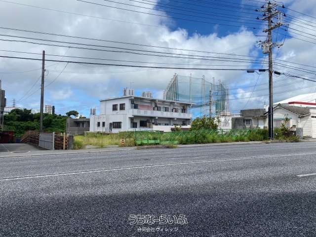 771m² Land for Sale in Okinawa City, Near National Route 329 - Thumbnail 2