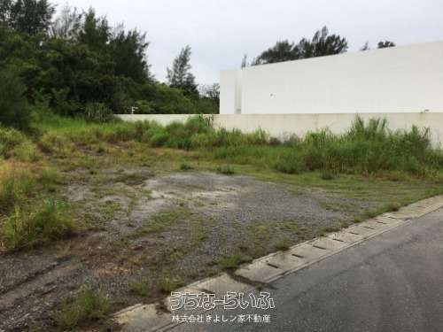 1007m² Beachside Land for Sale on Yagaji Island, Okinawa - Thumbnail 3