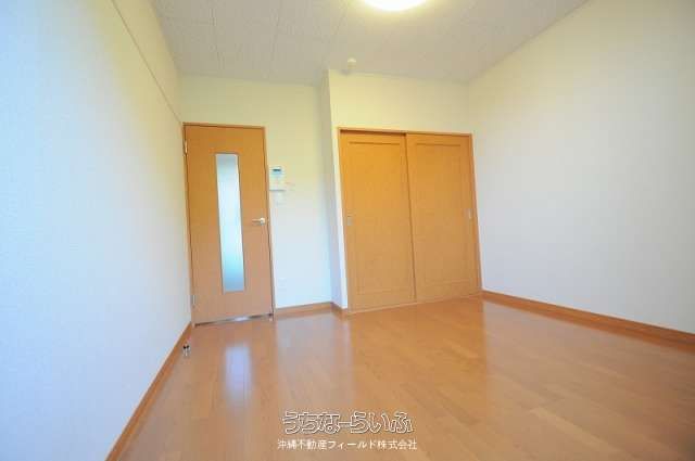 Leopalace Konaha 205: 1K Apartment for Rent in Nishihara, Okinawa - Thumbnail 3