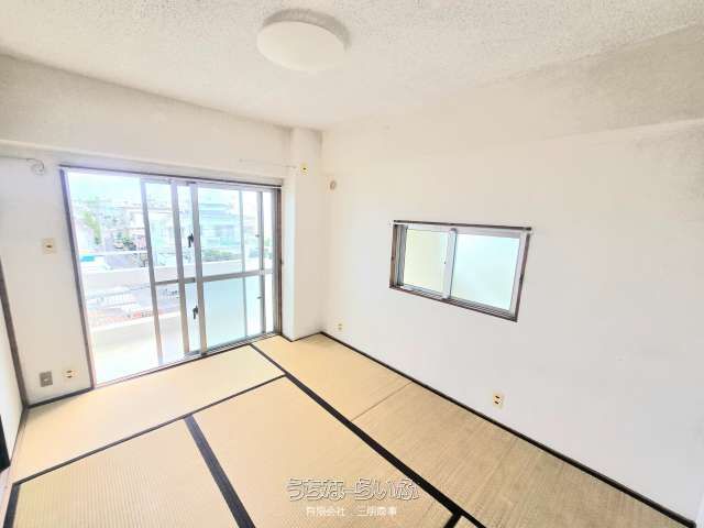 Co-op Izumi 2DK Apartment for Rent in Ishigaki, Okinawa - Thumbnail 4