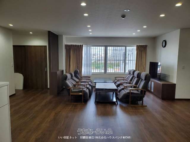 Mattex Building 201: 3LDK Apartment for Rent in Tomigusuku - Thumbnail 3