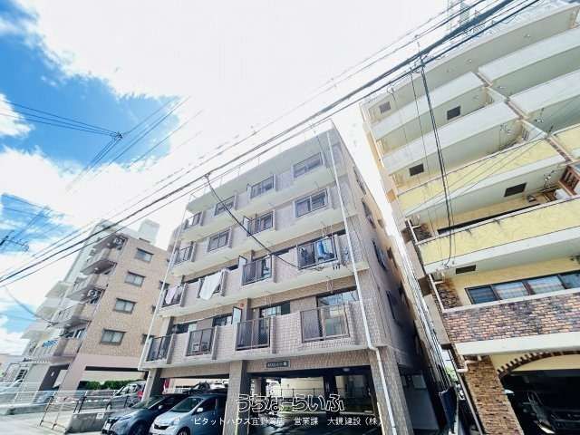 8-Unit Investment Apartment Building for Sale in Naha, Okinawa - Image 1