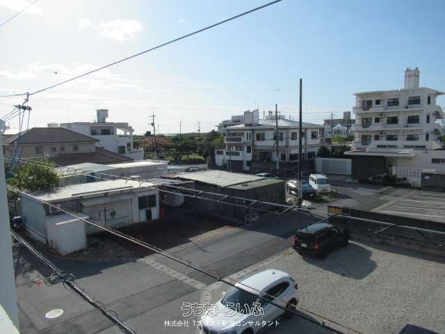 Awase Seaside 3-Unit Apartment Building for Sale in Okinawa - Thumbnail 4