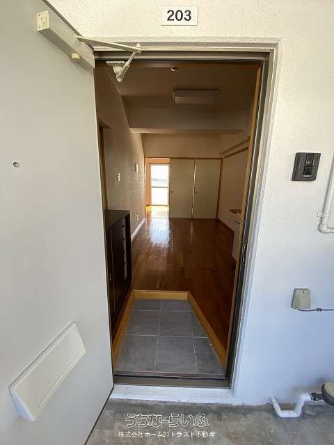 1DK Apartment for Rent in Naha, Okinawa with Scenic Views - Thumbnail 4