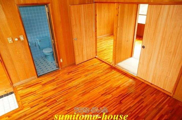 2LDK Apartment for Rent in Okinawa City, Okinawa - Thumbnail 4