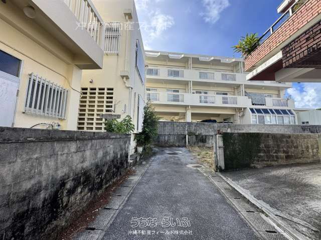 243.6 sqm Residential Land for Sale in Naha City, Okinawa - Thumbnail 4