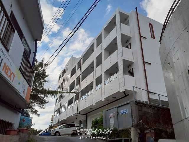 2LDK Apartment for Rent in Tenku, Naha City, Okinawa - Thumbnail 2